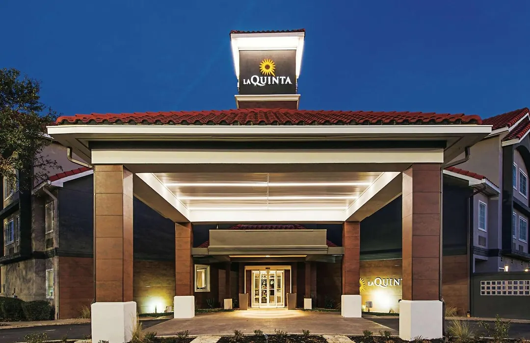 La Quinta Inn & Suites By Wyndham Austin Near The Domain-1