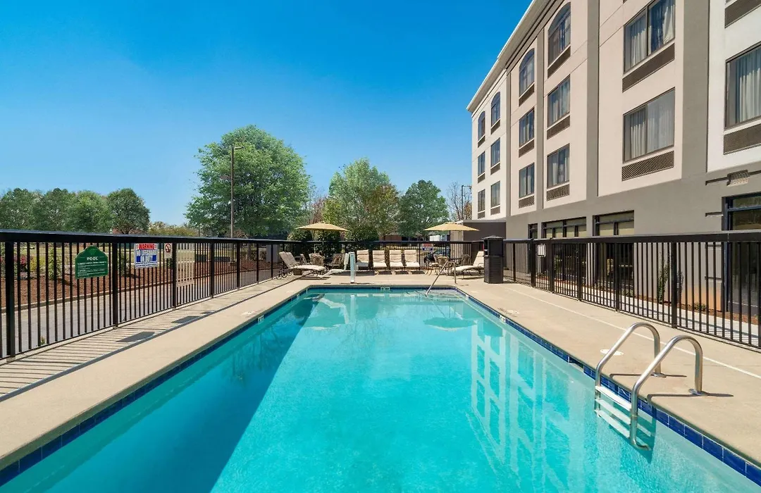 La Quinta By Wyndham Raleigh Downtown North-1