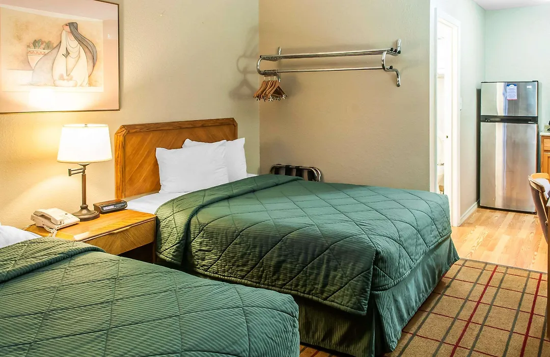 Rodeway Inn East-1