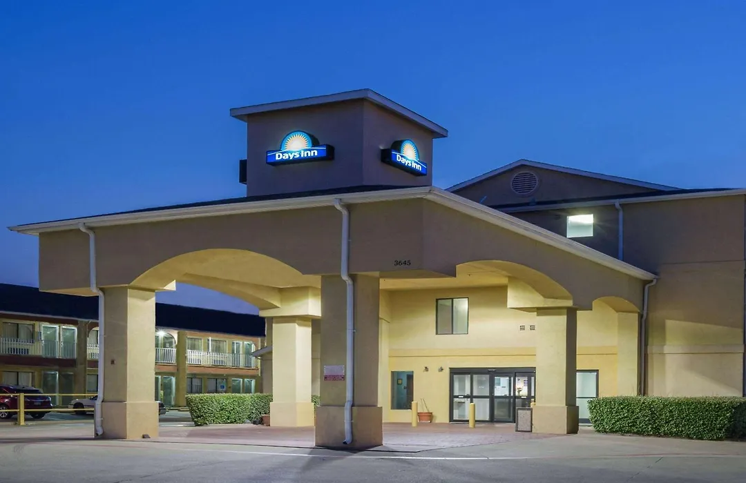 Days Inn By Wyndham Dallas Garland West-1