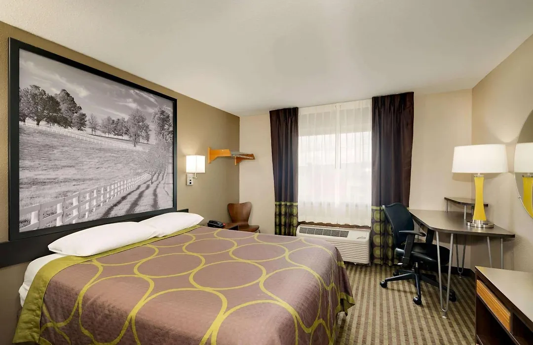 Super 8 By Wyndham Lexington Hamburg Area-1