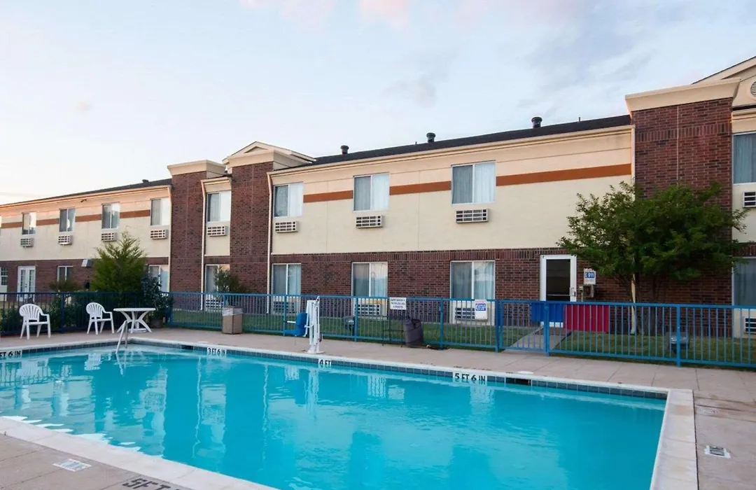 Comfort Inn & Suites Red Oak - Dallas Area-1