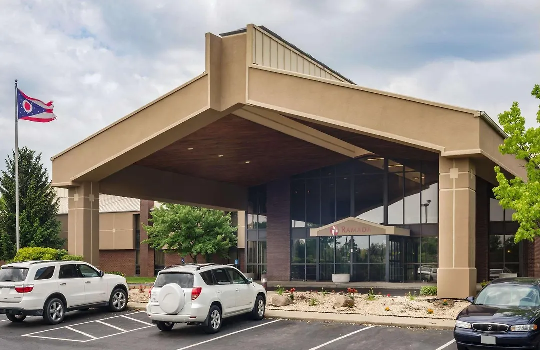 Ramada By Wyndham Columbus North-1