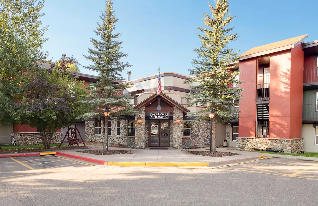 The Fold Hotels Steamboat Springs-1