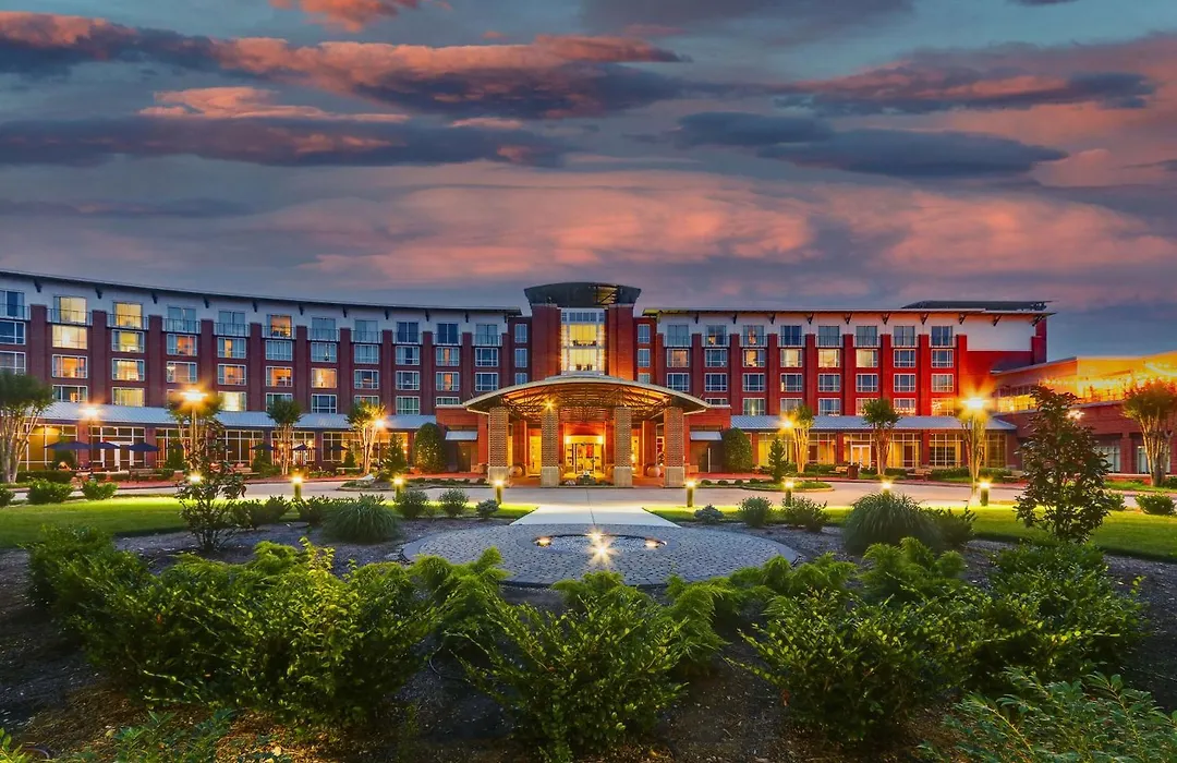 The Chattanoogan Hotel, Curio Collection By Hilton-1