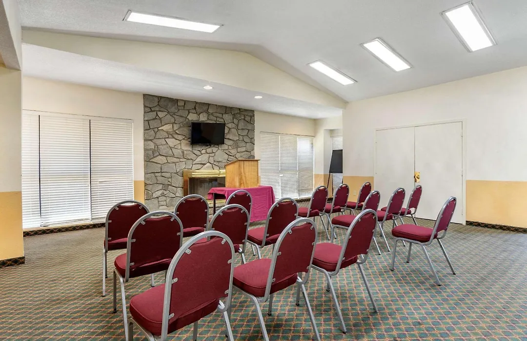 Econo Lodge Florence - Darlington-1