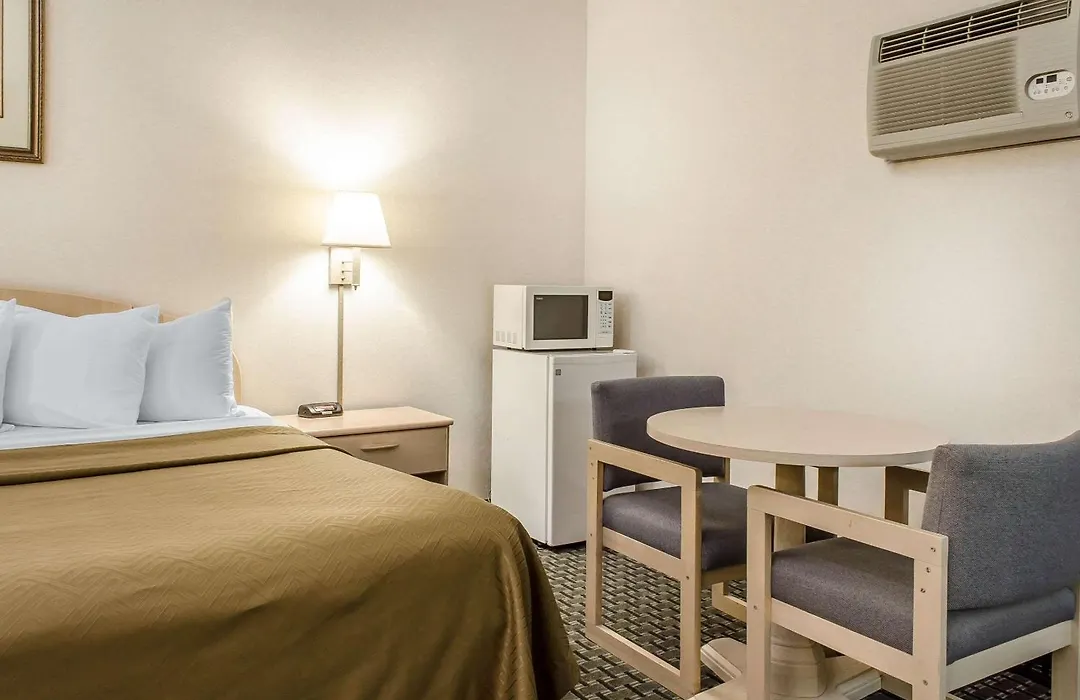 Rodeway Inn State College - Near University-1