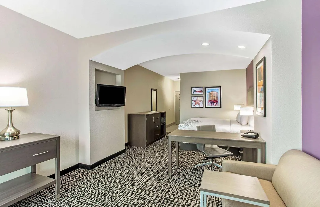La Quinta By Wyndham Hillsboro-1
