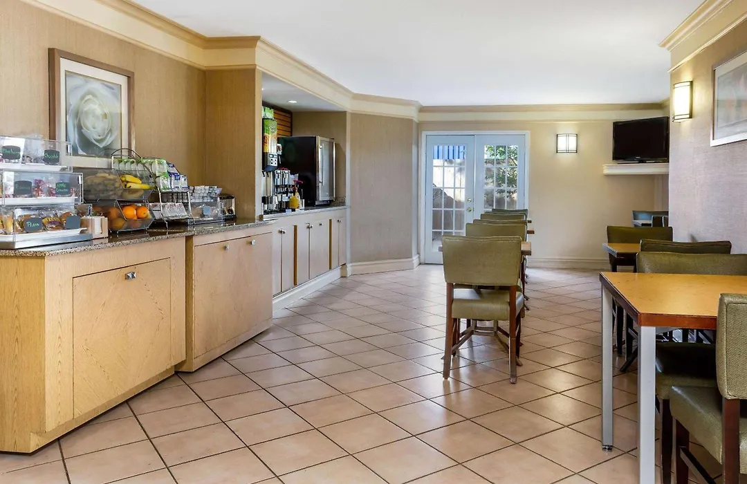 La Quinta Inn Tampa Airport Stadium Westshore-1