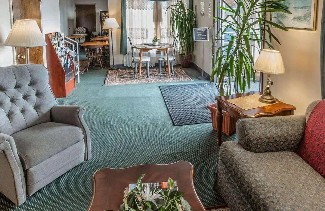Econo Lodge Altoona I-99-1
