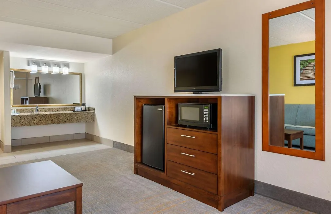 Quality Inn And Suites Palatka Riverfront-1