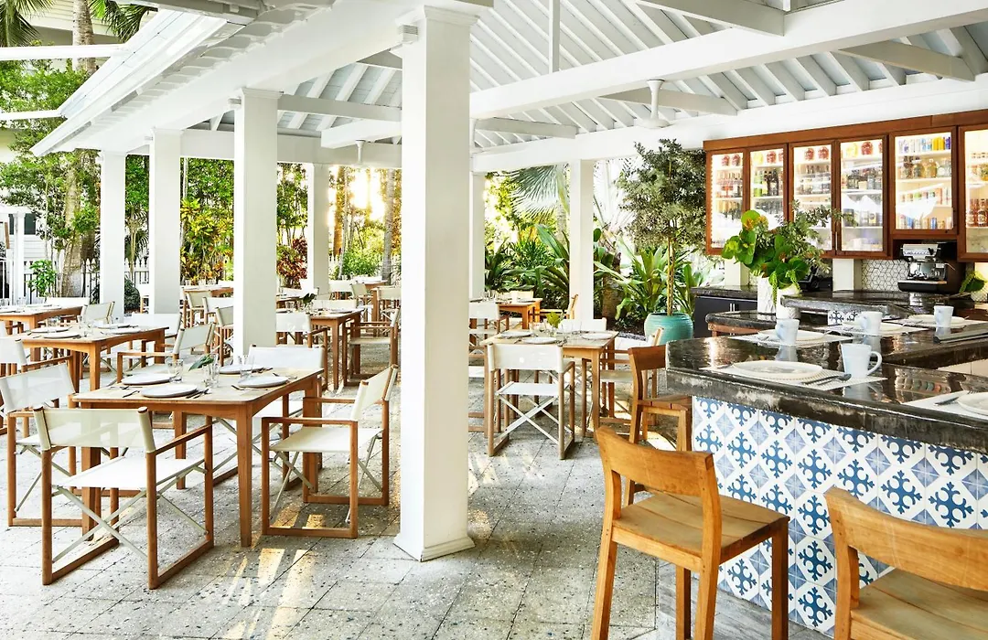 Parrot Key Hotel & Villas-1
