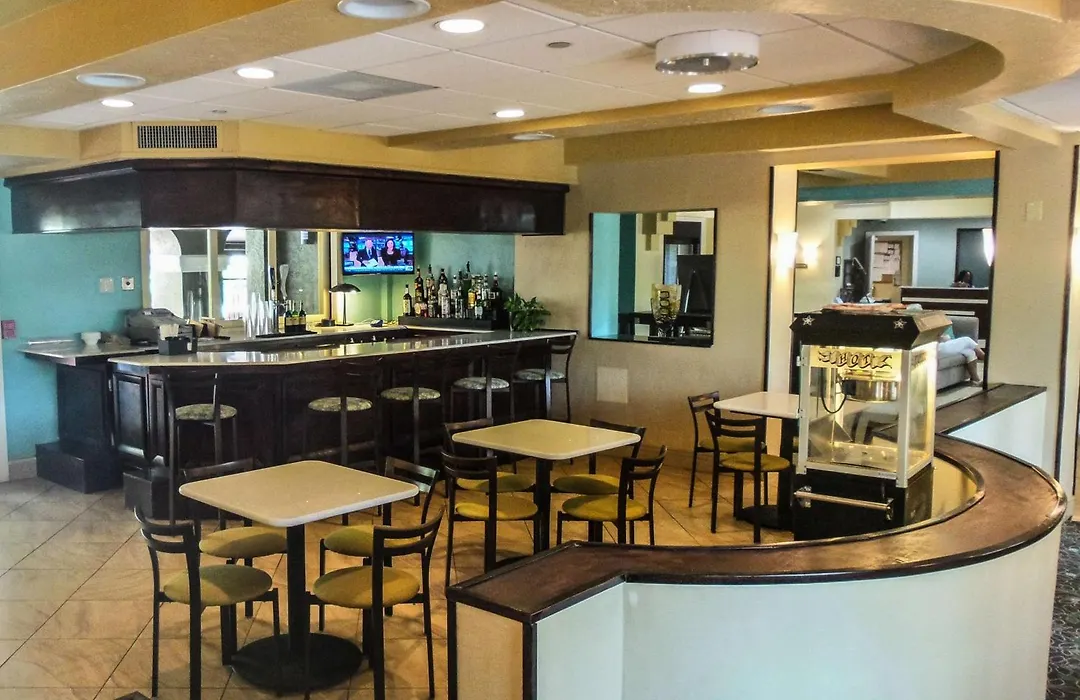 Best Western Plus Deerfield Beach Hotel & Suites-1
