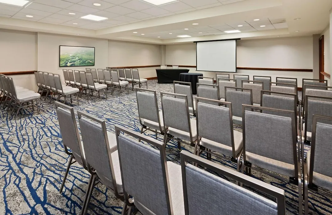 Embassy Suites By Hilton Tampa Usf Near Busch Gardens-1