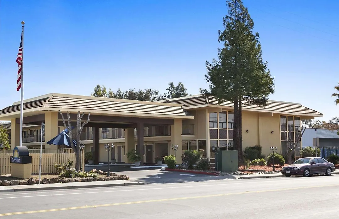 Days Inn By Wyndham Gilroy-1