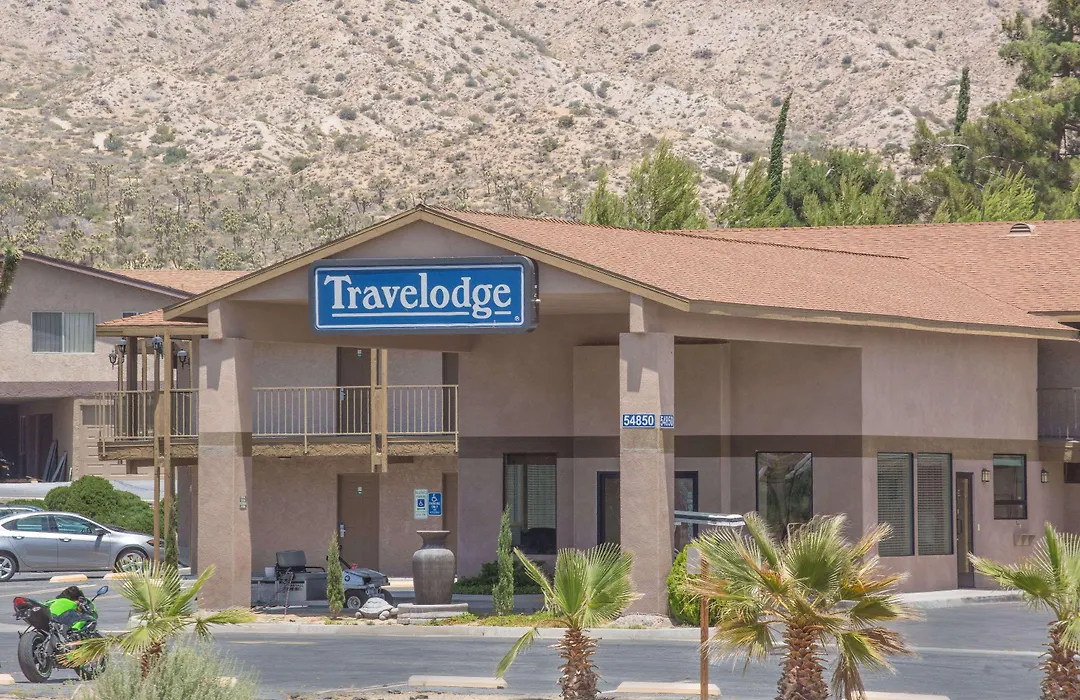 Travelodge Inn & Suites By Wyndham Yucca Valley/Joshua Tree-1