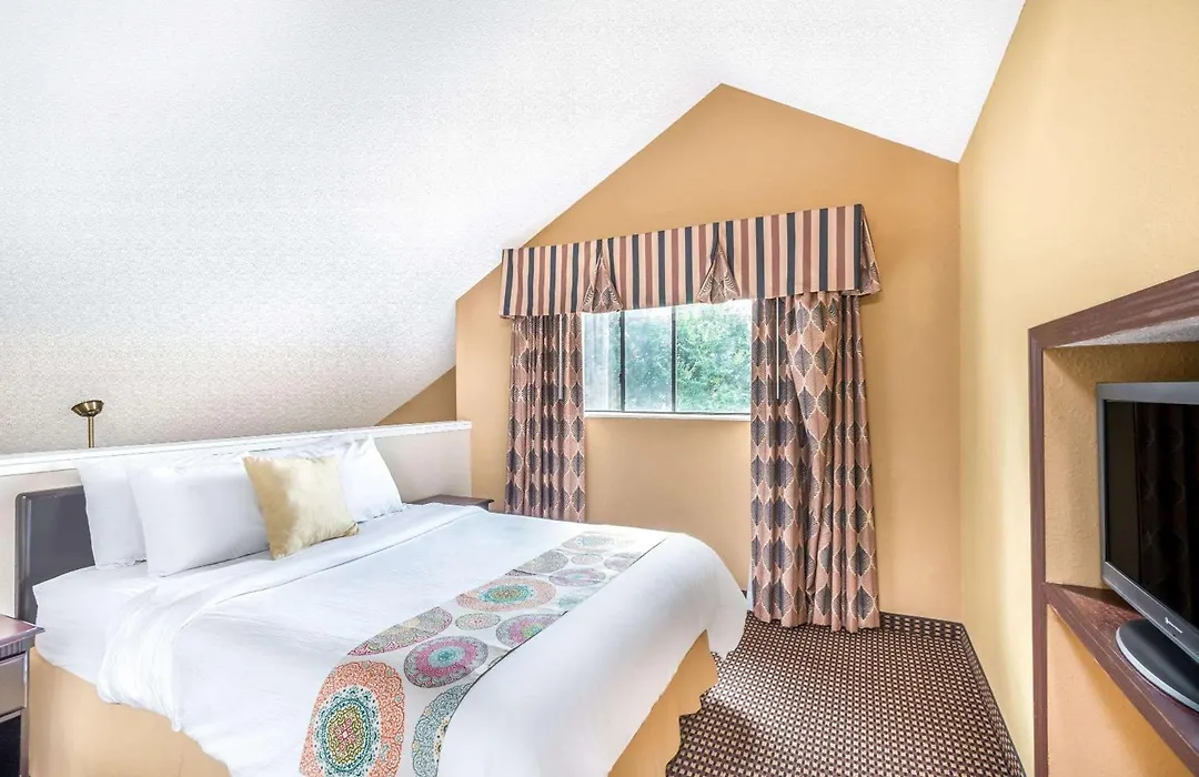 Hawthorn Extended Stay By Wyndham Dayton-1