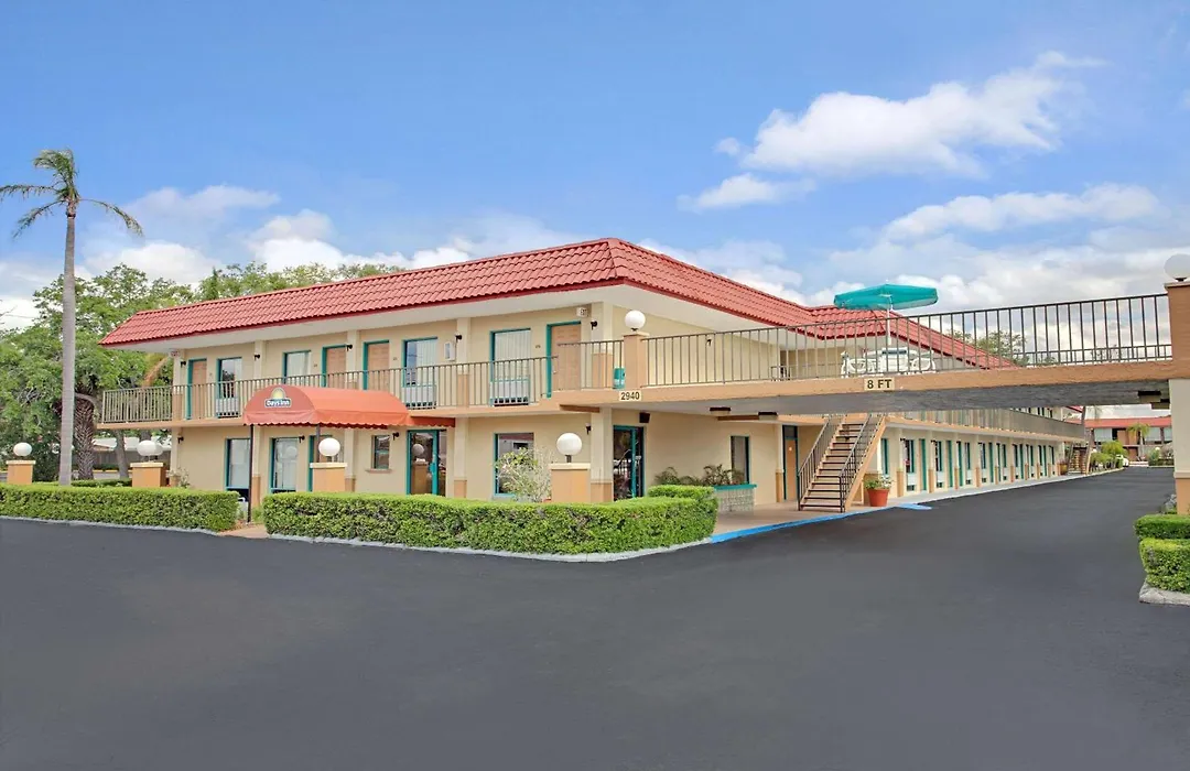 Days Inn By Wyndham Clearwater/Central-1