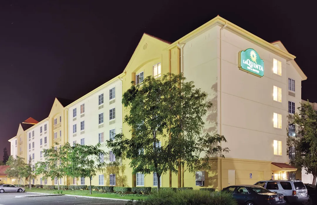 La Quinta Inn & Suites By Wyndham Fremont Silicon Valley-1