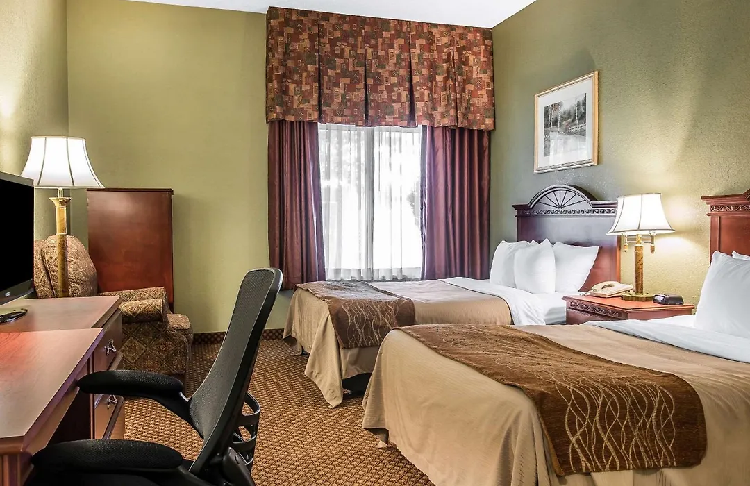 Quality Inn & Suites Ann Arbor Hwy 23-1