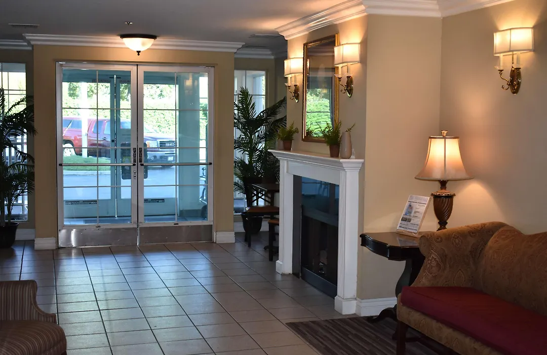 Best Western Colonial Inn-1