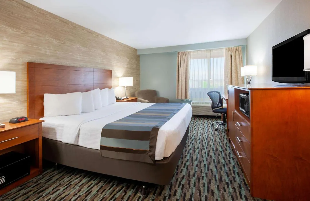 Wingate By Wyndham Detroit Metro Airport-1
