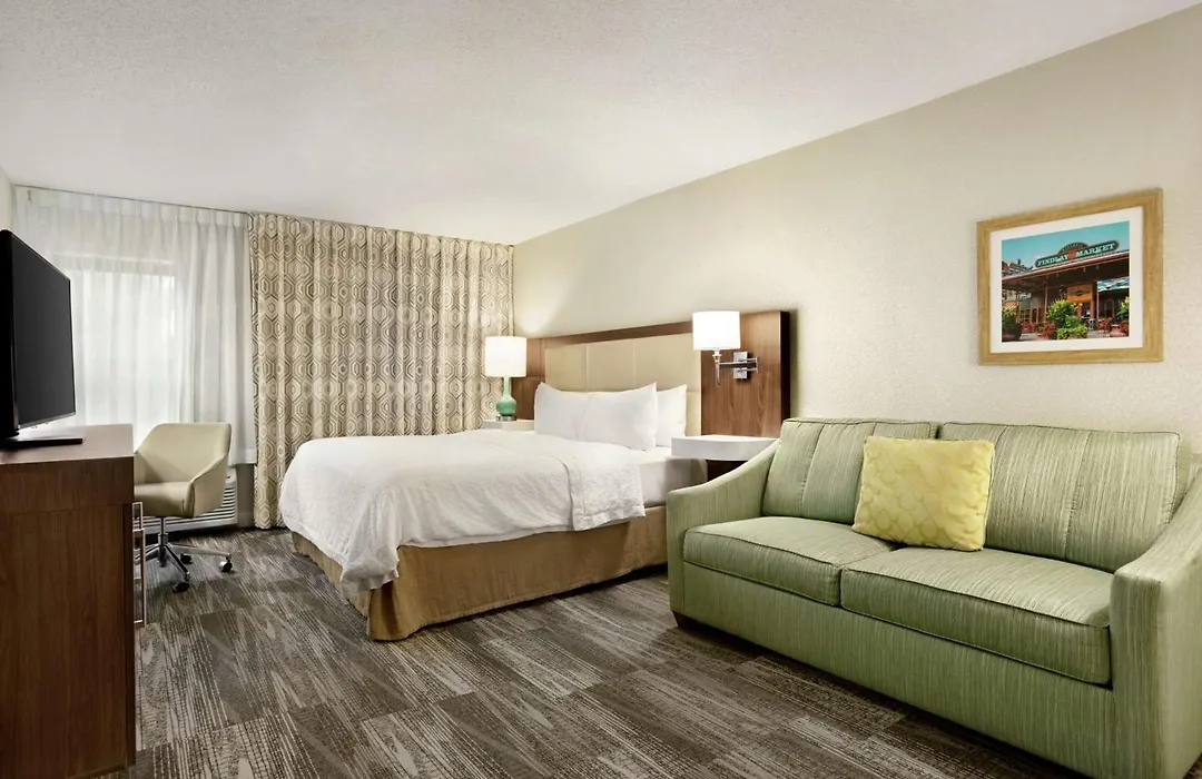 Hampton Inn Findlay-1