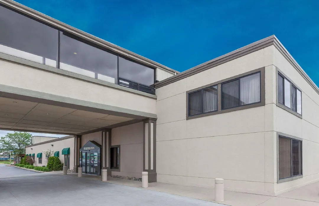 Wyndham Garden Sterling Heights-1