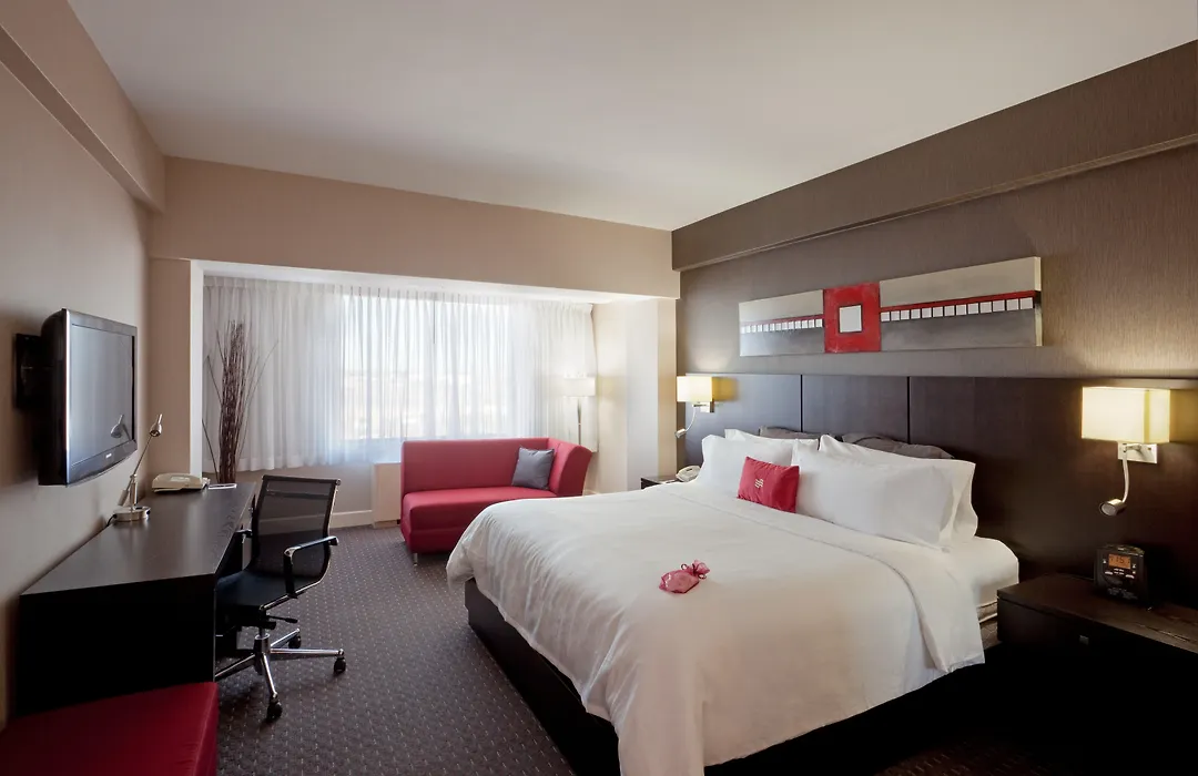 Armon Plaza Montreal Airpt, Trademark Collection By Wyndham-1