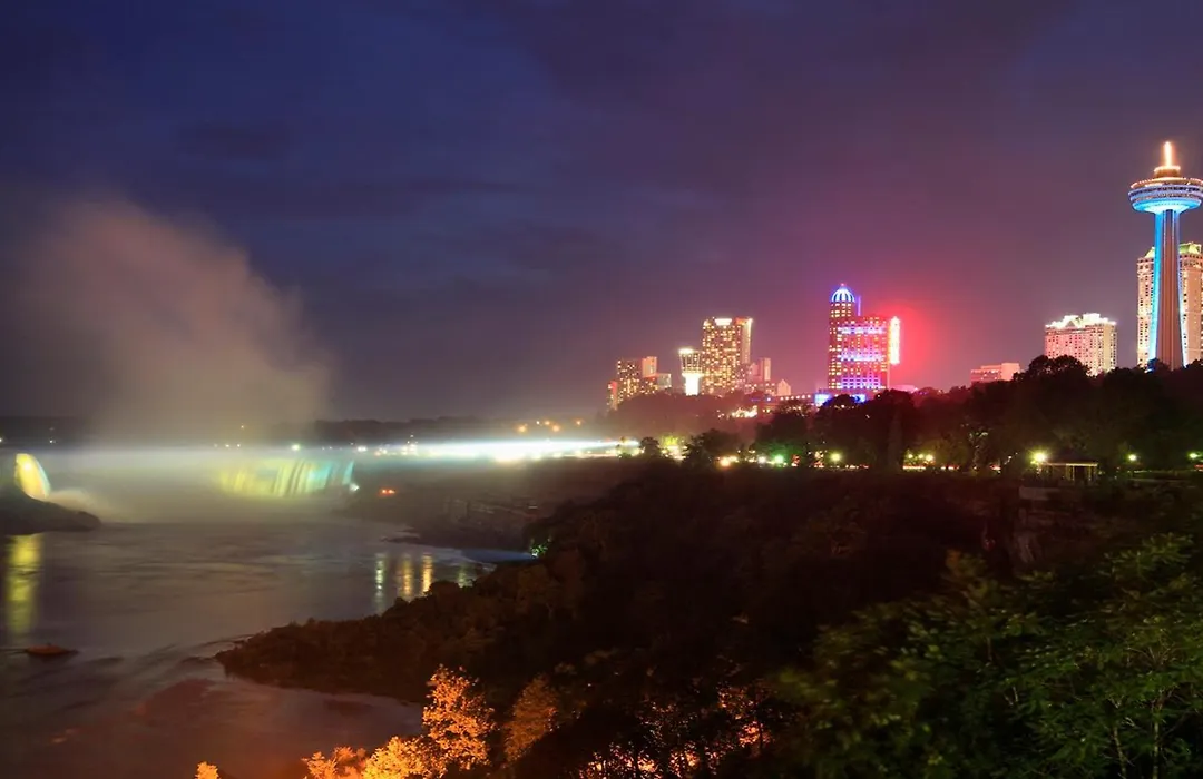 Holiday Inn Niagara Falls-By The Falls By Ihg-1