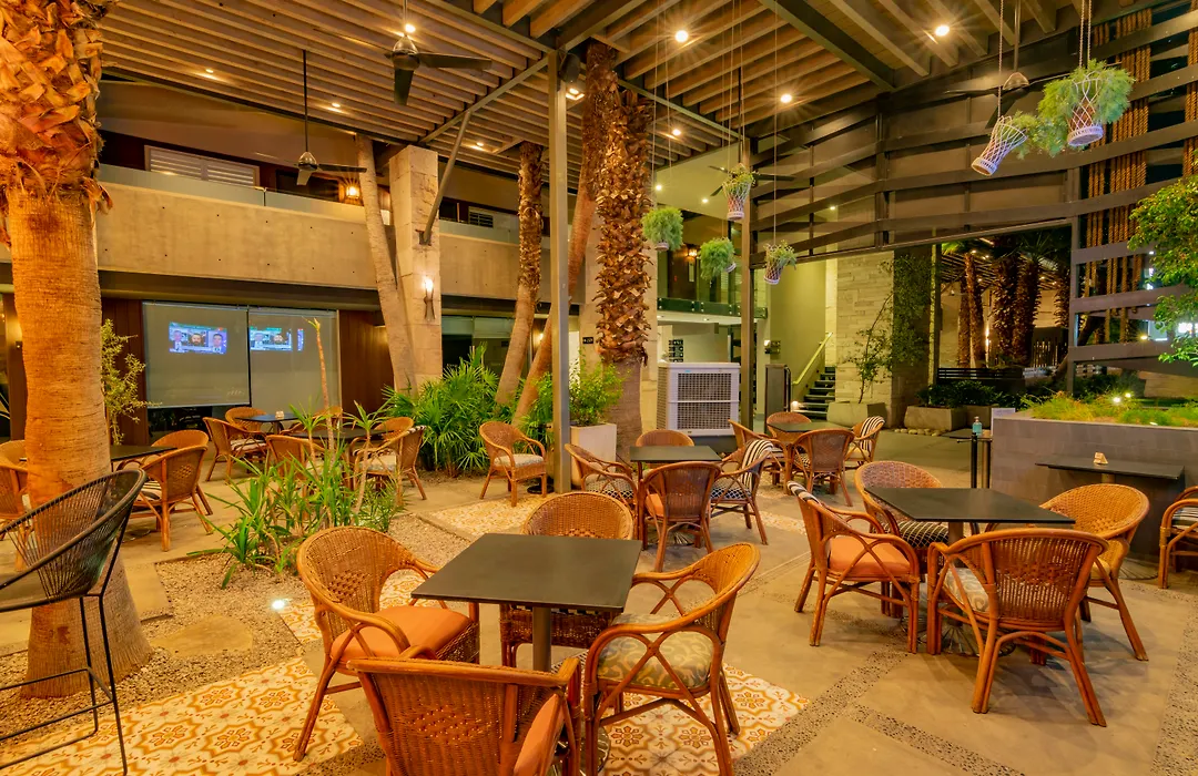Hotel Lucerna Mexicali-1