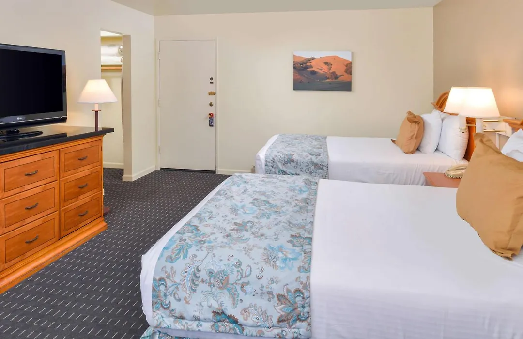 Svendsgaard'S Lodge- Americas Best Value Inn & Suites-1