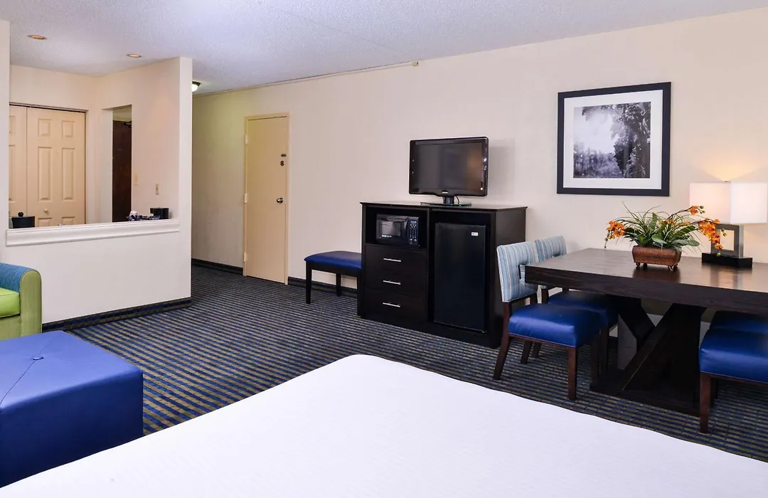 Best Western Leesburg-1