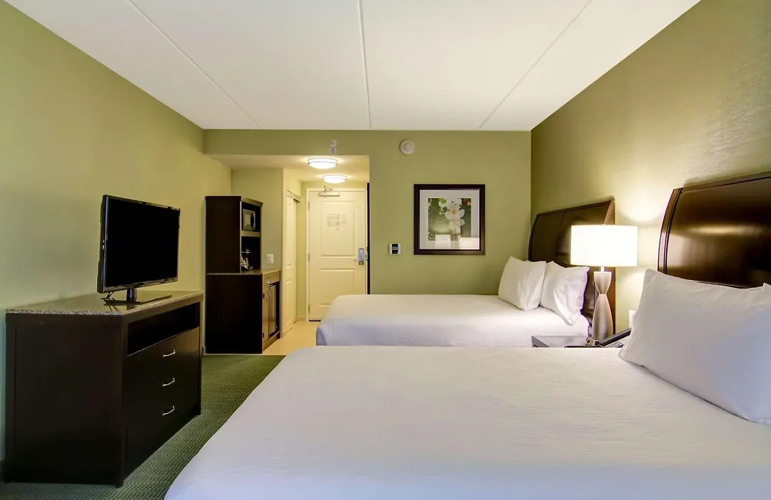 Hilton Garden Inn Woodbridge-1