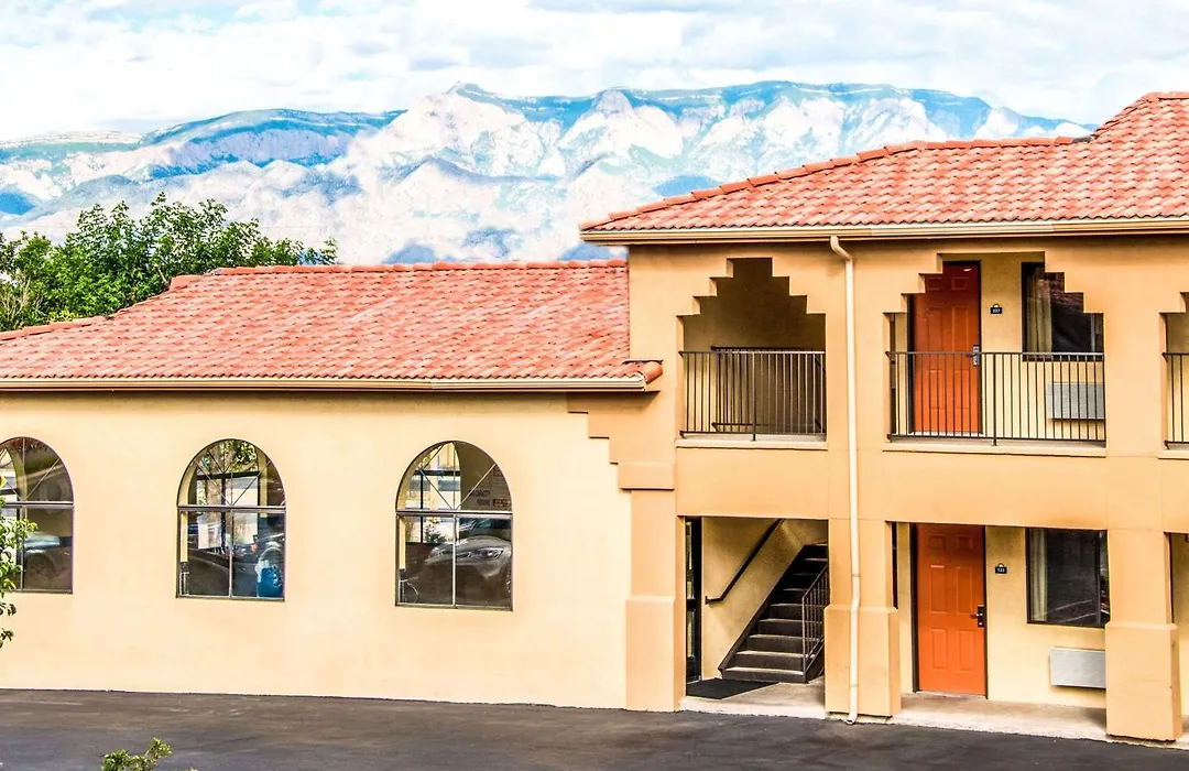 Days Inn By Wyndham Rio Rancho-1