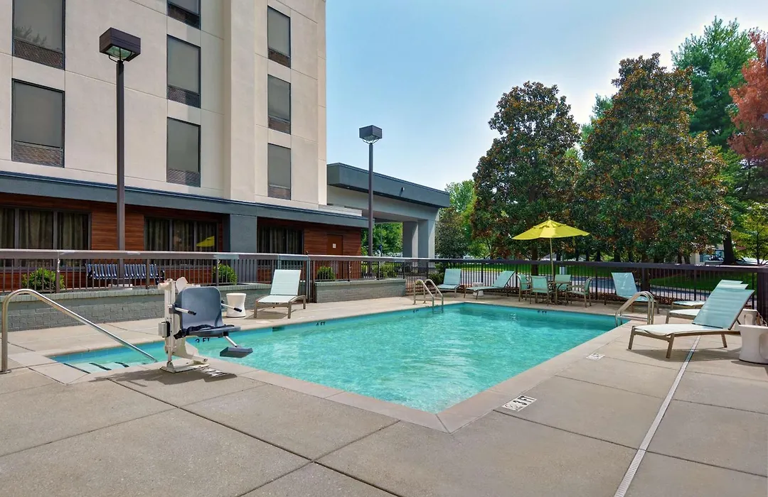 Hampton Inn Gallatin-1