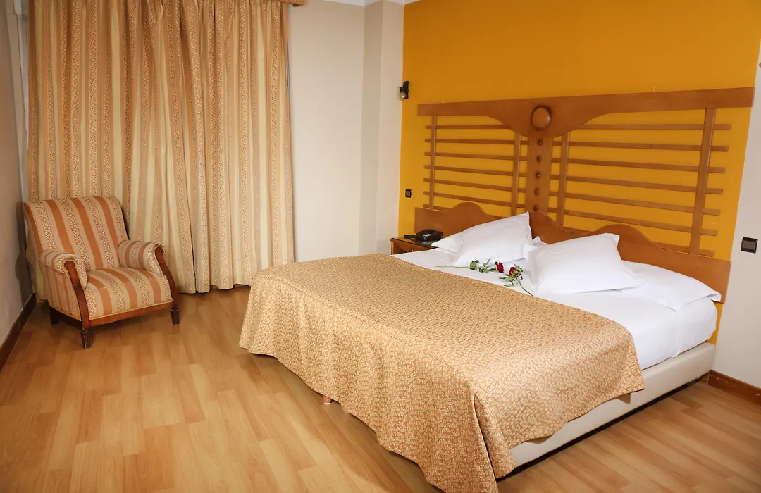 Hotel Rembrandt-1