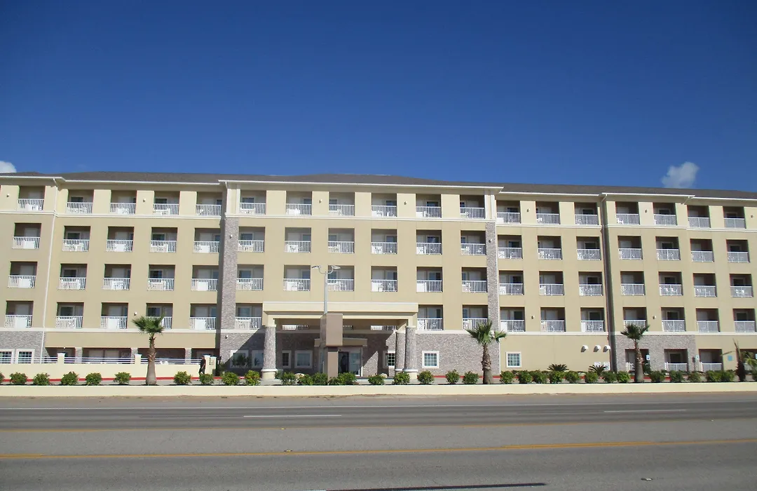 Days Inn & Suites By Wyndham Johnson City-1