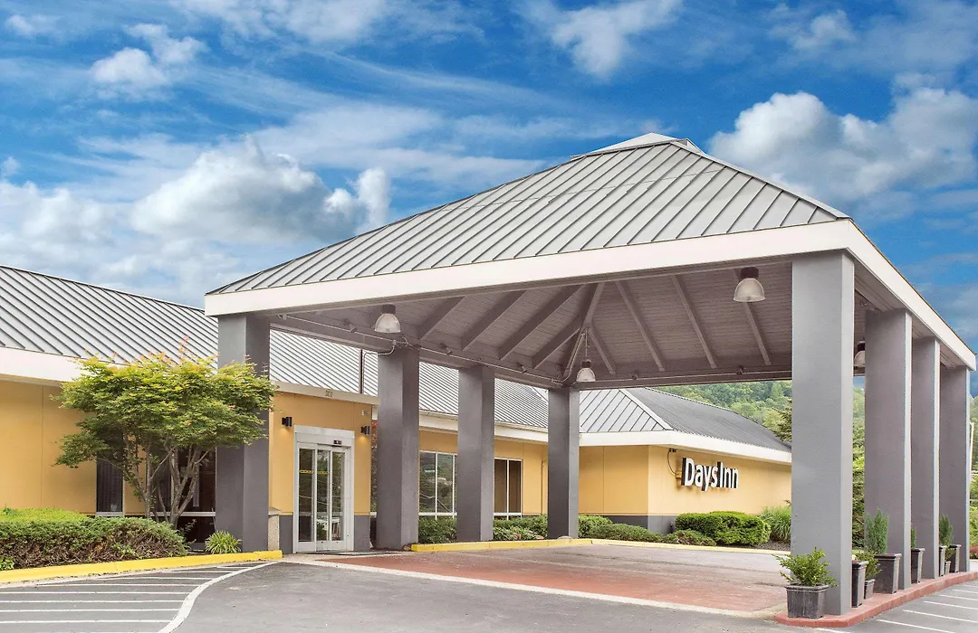 Days Inn By Wyndham Asheville/Mall-1
