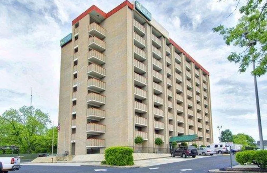 Quality Inn & Suites Fayetteville-1