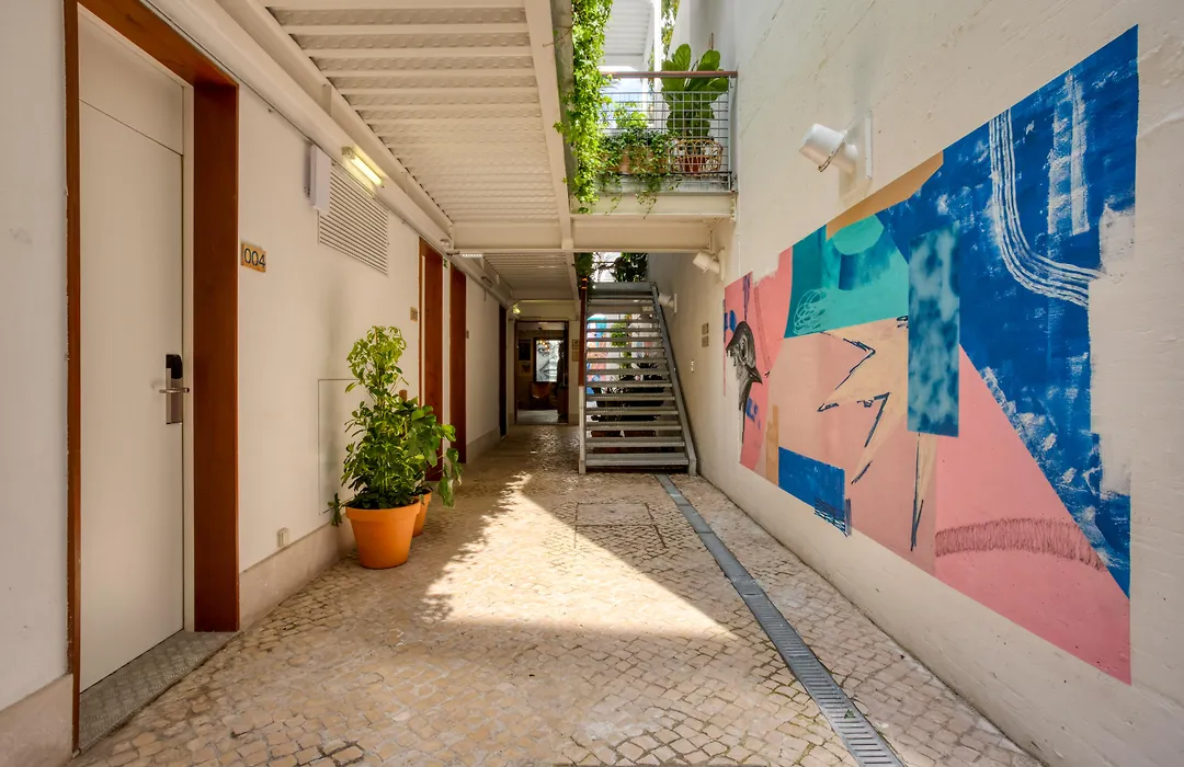 Secret Patio Lisbon-1