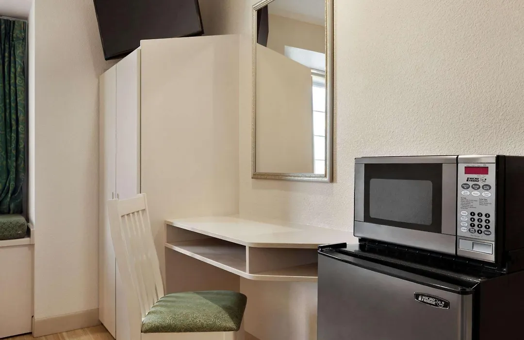 Microtel Inn & Suites Lodi-1