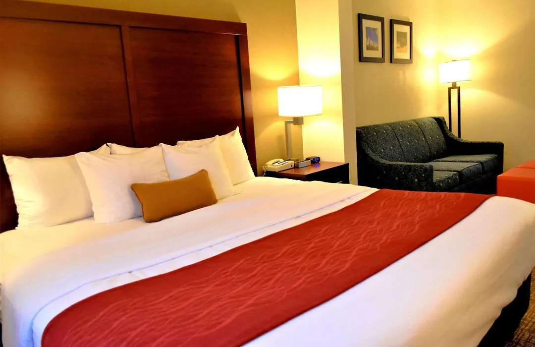 Comfort Inn & Suites Greenville I-70-1