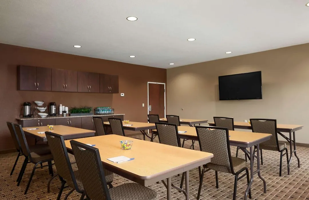 Microtel Inn & Suites By Wyndham St Clairsville - Wheeling-1