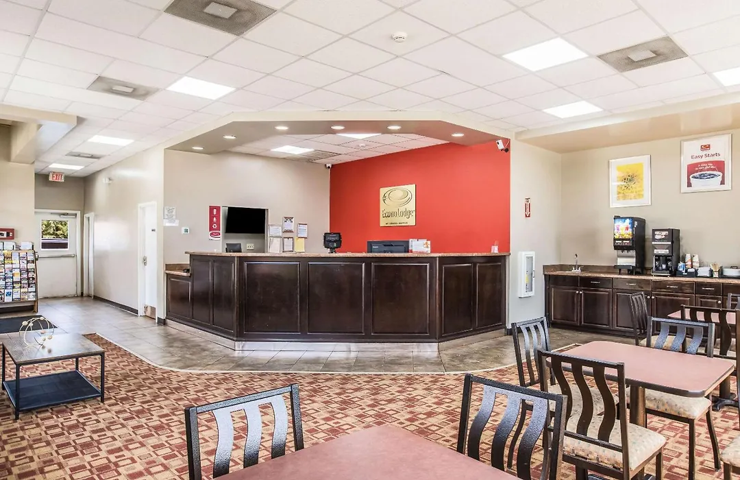 Econo Lodge Garden City - Savannah-1