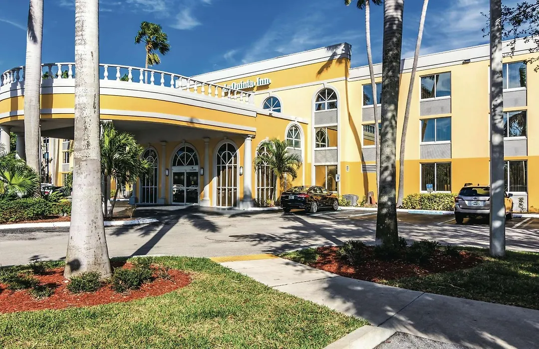 La Quinta Inn By Wyndham Jupiter-1