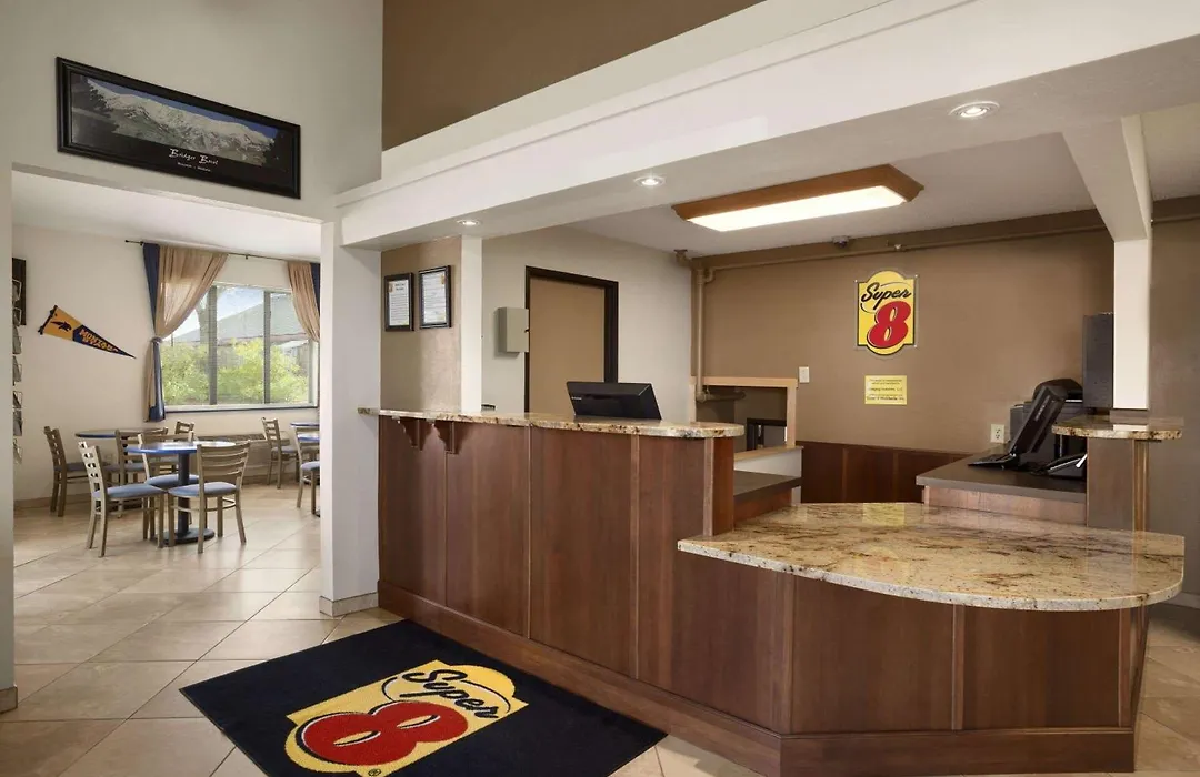 Super 8 By Wyndham Bozeman-1