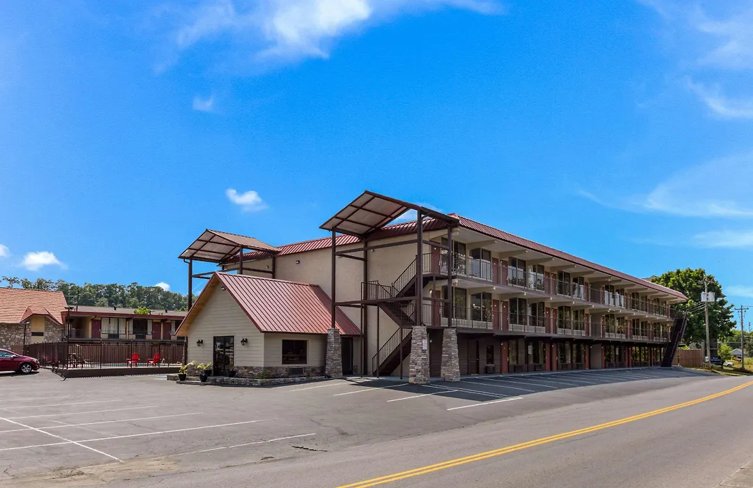 Econo Lodge-1