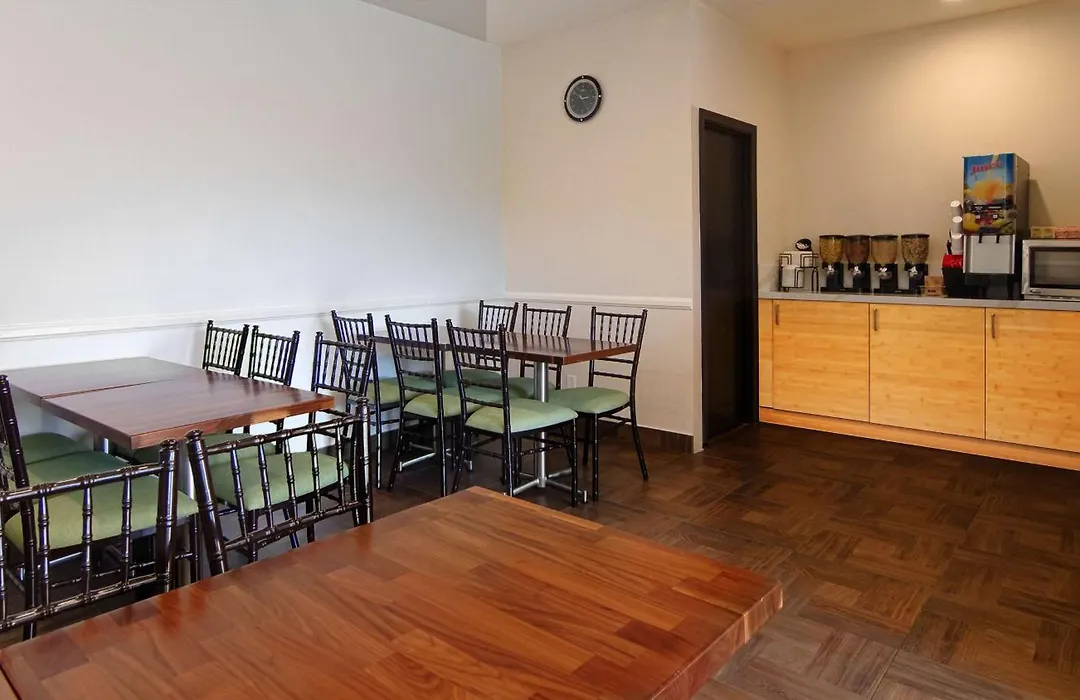 Best Western Plus Glendale-1