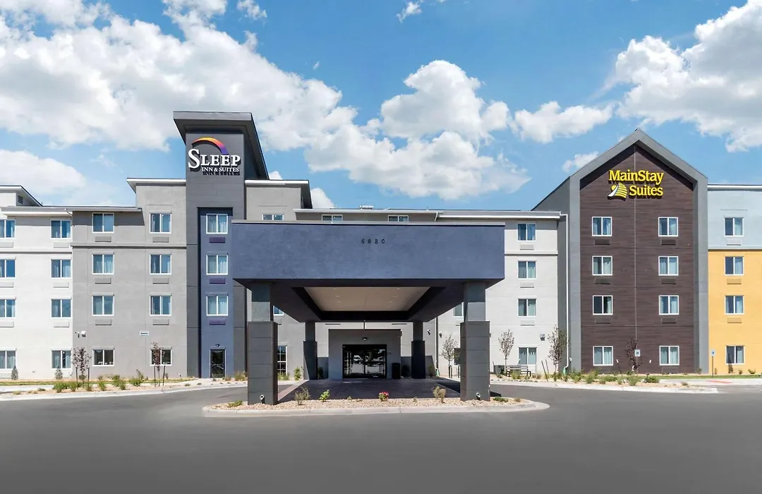 Mainstay Suites Denver International Airport-1
